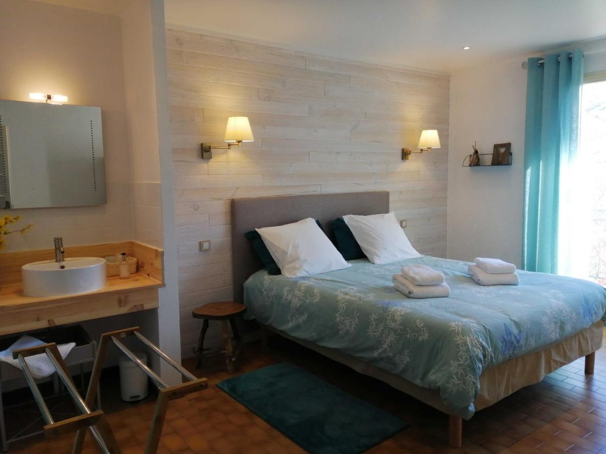 Alabrena Bed & Breakfast Feneyrols Ngoại thất bức ảnh